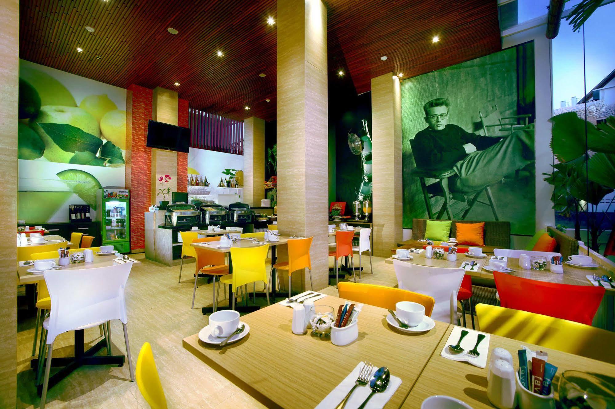 Favehotel Kuta Square Exterior foto