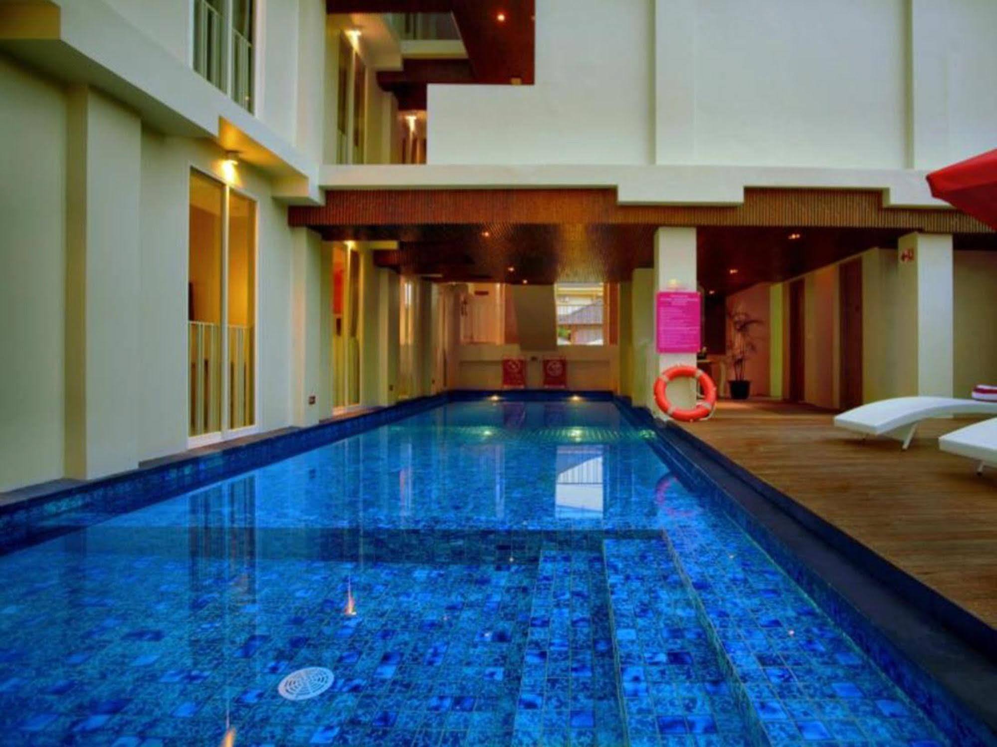 Favehotel Kuta Square Exterior foto